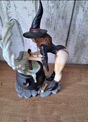 Две фарфоровые секси ведьмочки скульптора simon laurens