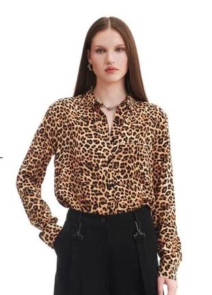 Жіноча  акцентна сорочка леопардовий принт2 фото