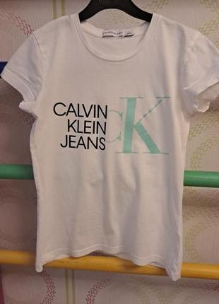 Футболка для дівчинка calvin klein jeans 12років