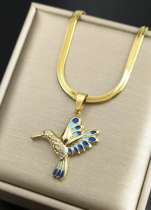 Женское ожерелье из колибри