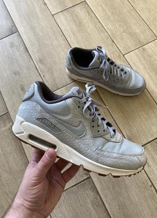 Продам кроссовки nike wmns air max 90 premium wolf grey &amp; sail размер 40 - 40,5 стелька 26 см