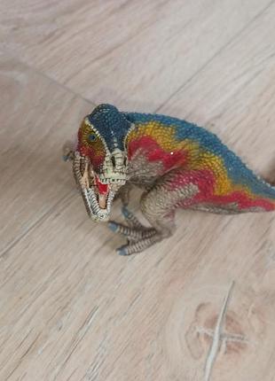 Динозавр. ігрова фігурка schleich тиранозавр рекс.