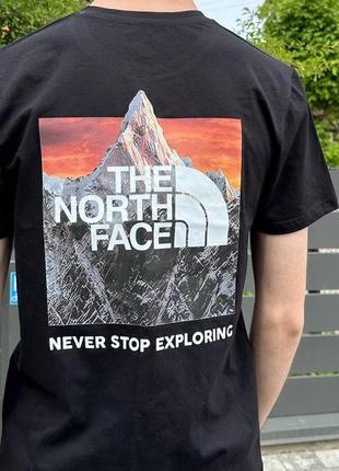 ✨ футболка the north face чорний з оранжевим принтом "гори"✨