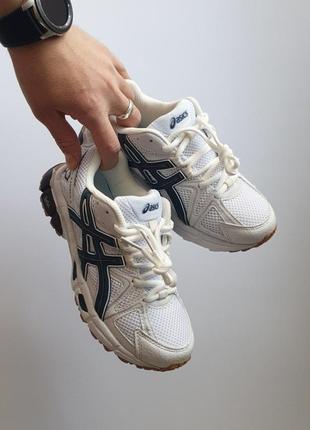 Asics gel - kahana 8
•white beige blue•