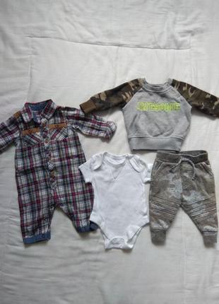 Комплект на мальчика спортивный костюм,боди и человечек primark 0-3 месяцев