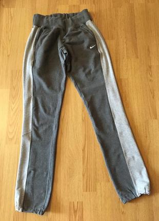 Штаны nike, размер 38, с «дышащими» карманами