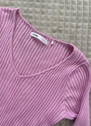 Розовый гольф / розовый свитер