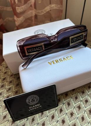 Очки солнцезащитные versace