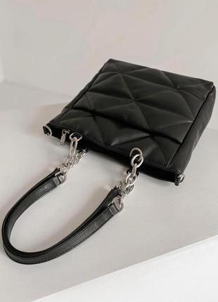 Черная - стеганная, качественная, вместительная сумка с дополнительными удобными отделениями (708, луцк)5 фото