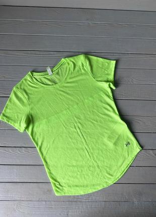 Футболка under armour