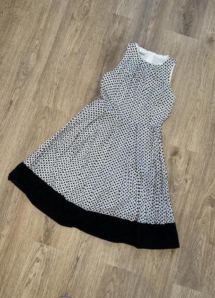 Черно-белое летнее платье van heusen m