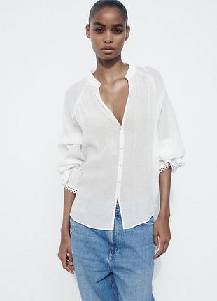 Біла легка віскозна сорочка від zara з довгим декоративним рукавом