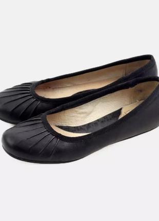 Черные кожаные балетки (туфли)