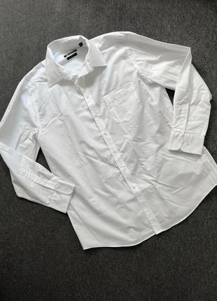 Белая классическая хлопковая рубашка