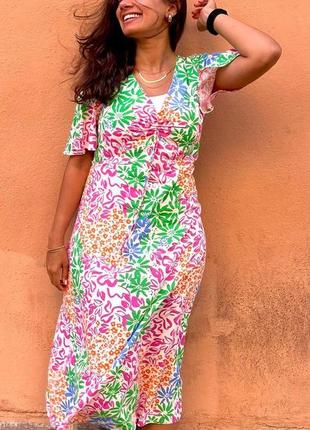 .брендовое вискозное платье миди "primark" с цветочным принтом. размер uk8/eur36.