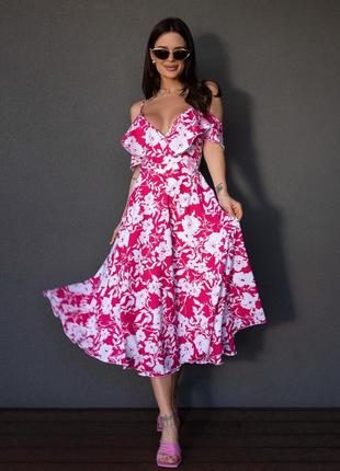 Малинова квіткова сукня-халат з воланами