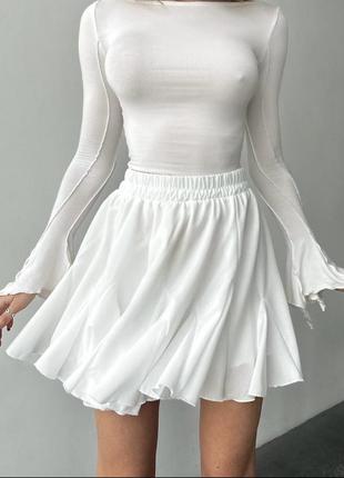 Трендовая юбка белая