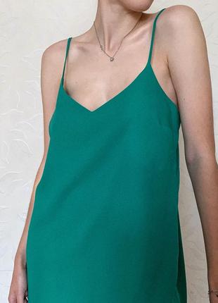 Зеленое короткое платье missguided