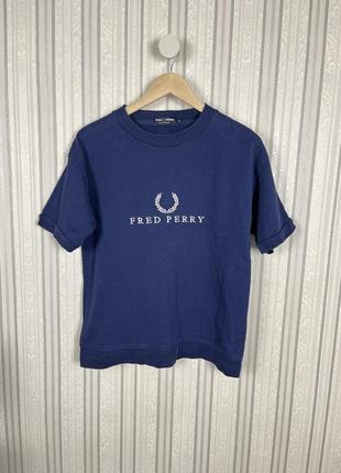 Fred perry жіноча цупка футболка з вишитим лого