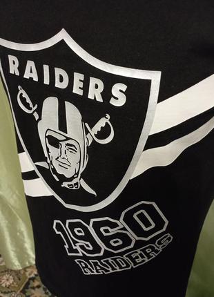 Футболка з логотипом raiders