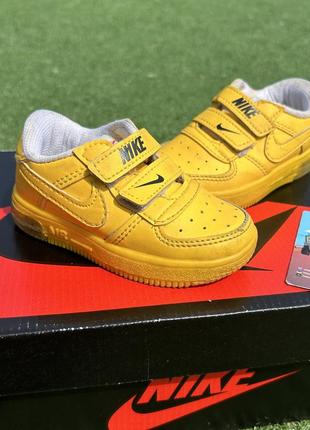 Дитячі шкіряні кросівки nike air force 1 lv8 на липучках