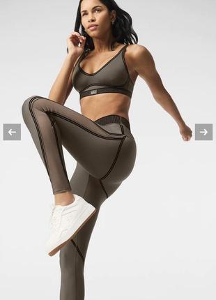 Alo yoga спортивный костюм airlift mesh line up high-waist legging bra