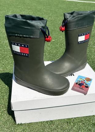 Новые детские резиновые сапоги сапоги tommy hilfiger rain boot haki1 фото