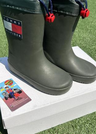 Новые детские резиновые сапоги сапоги tommy hilfiger rain boot haki6 фото
