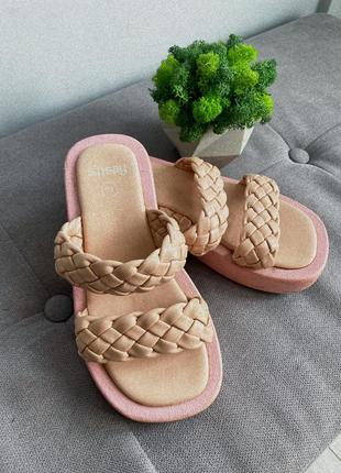 Тапки, шлепанцы