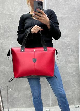 Жіноча стильна та якісна сумка з еко шкіри червона
