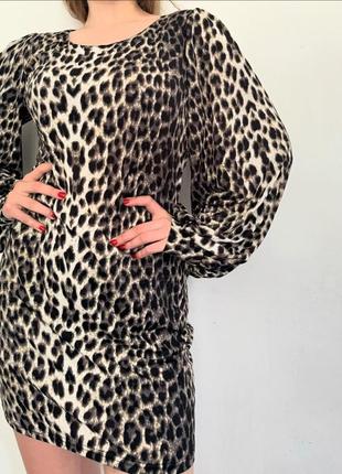 Платье леопардовый принт с широкими рукавами