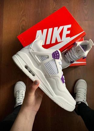 Женские кроссовки nike air jordan retro 4 fleece termo white &amp; purple