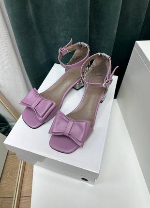 Эксклюзивные босоножки из итальянской кожи женские под рептилию на низком ходу бахрома роза3 фото