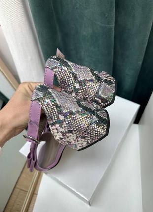 Эксклюзивные босоножки из итальянской кожи женские под рептилию на низком ходу бахрома роза5 фото