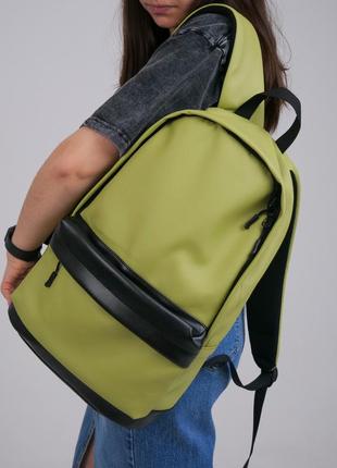 Універсальний рюкзак city у зручному розмірі в екошкірі, колір олива