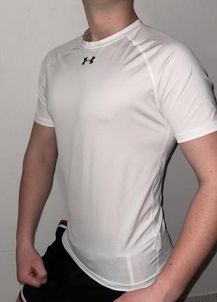 Компресійна футболка under armour 2xl, оригінал, стан близький до ідеалу