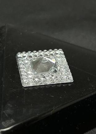 20 шт - стразы акриловые пришивные пирамидка 16 мм, серебро