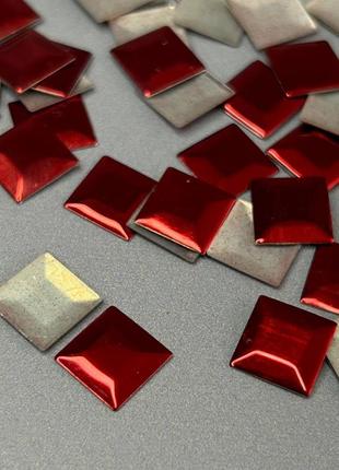 10г - металлостразы термоклеевые, квадрат 10 мм - красный