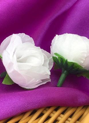 Розы искусственные (головка) 3 см - белый