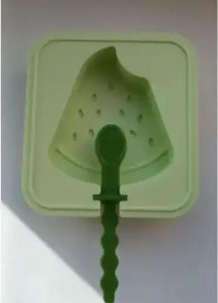 Силіконова форма для морозива у формі шматочка кавуна ice cream mould, форма кавун колір уточнити5 фото