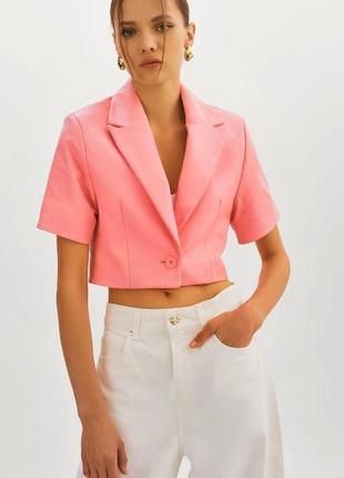 Стильний літній жіночий піджак з коротким рукавом рожевий піджак на літо вкорочений жіночий піджак топ короткий жіночий піджак легкий