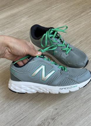 Кросівки new balance розмір 37,5 устілка 24