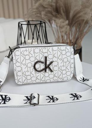Сумка calvin klein крос-боди через плече