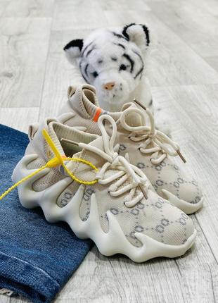 Кроссовки сетка девушкам стильные и удобные