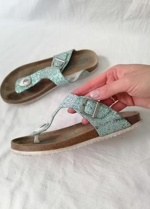 Ортопедические шлепанцы, вьетнамки, сланцы, сандалии на девочку