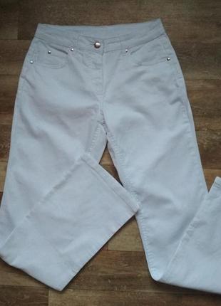 Классные котоновые белые брюки р. 36. замеры на фото
