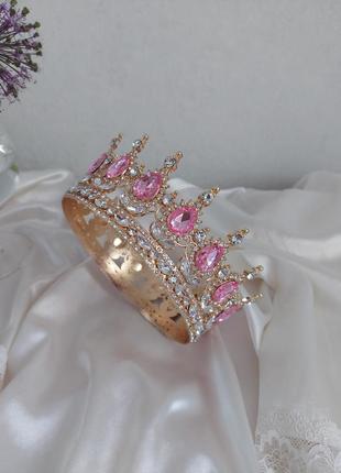 Корона круглая с розовыми камнями