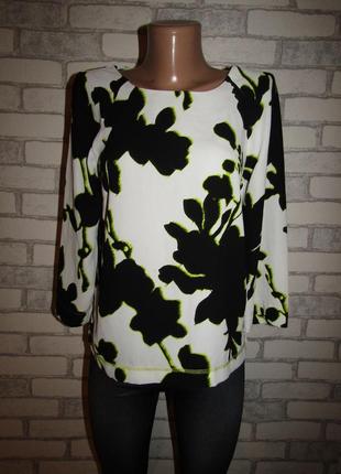 Цікава блуза xs-s принт steps