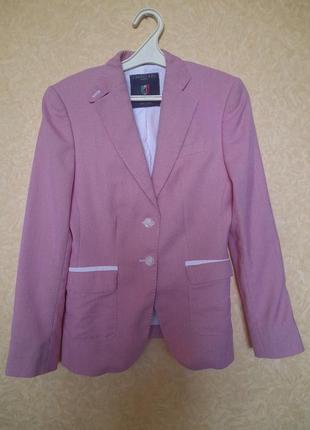 Пиджак розовый фирменный италия