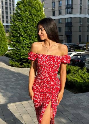 Стильное классическое классное красивое хорошенькое удобное модное трендовое простое платье платье красный